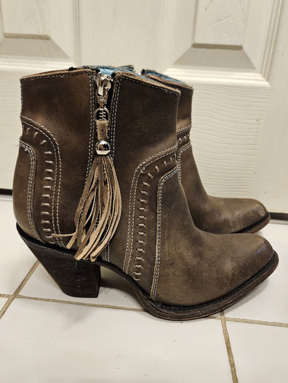 Corral vintage brown short zip ankle boots womens size 9 shoes cowboy western